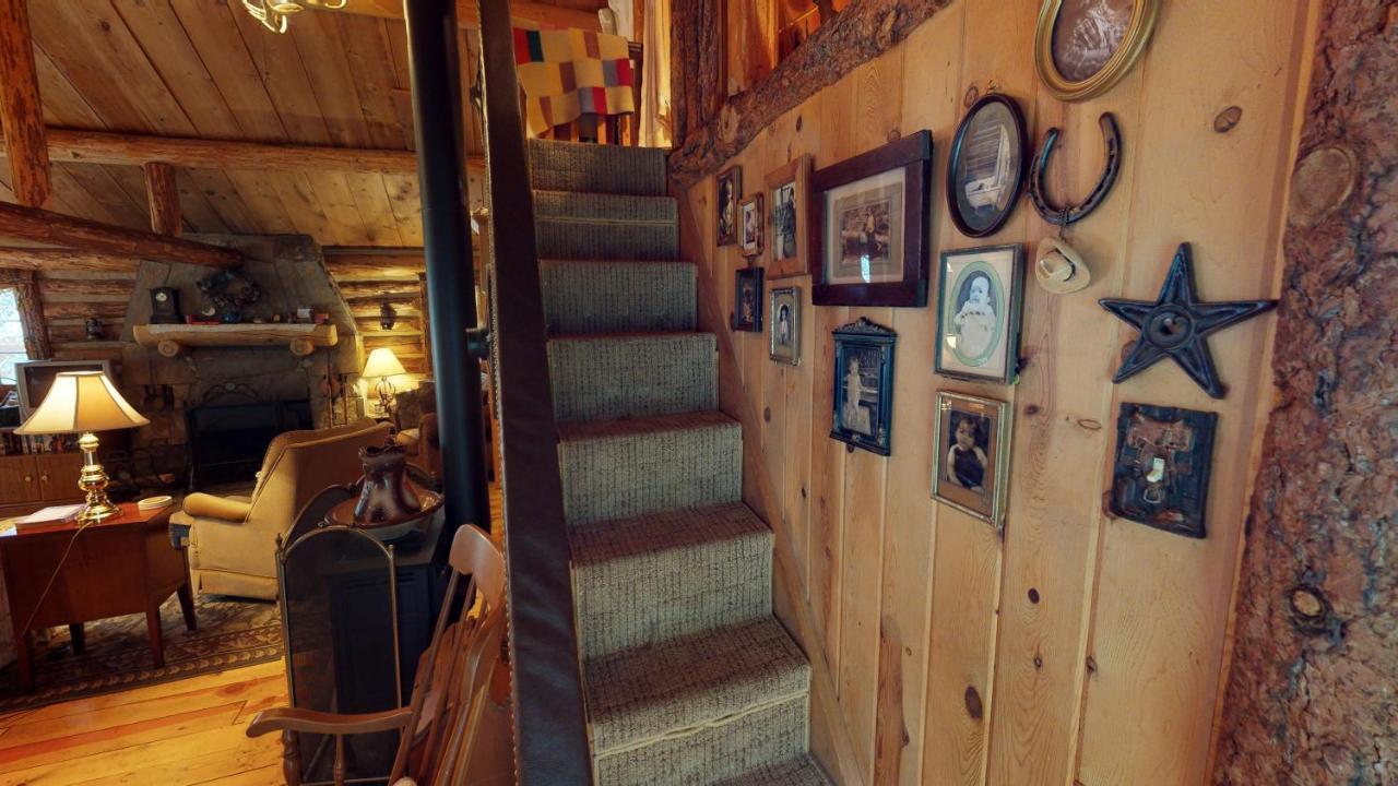 Cabin By The Creek With High Speed Wifi Red River Buitenkant foto